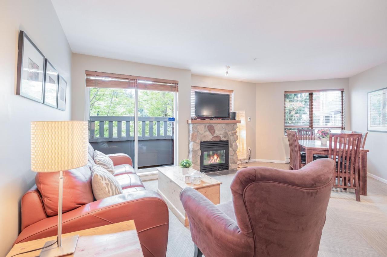 Deer Lodge By Outpost Whistler Luaran gambar